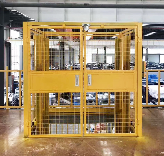 德化智能导轨式升降机亮相